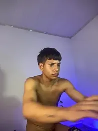 Alessio_hot pratinjau kamera web