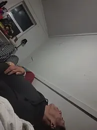 gurlnips pratinjau kamera web