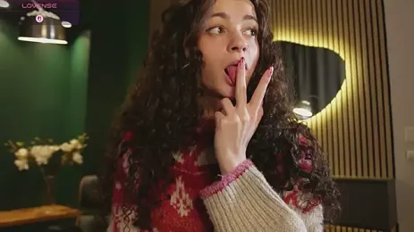gambar stream Curly_Moon