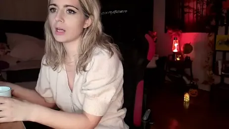 Lisaonthemoon webcam stripchat model stream image