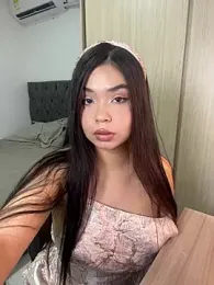 AuroraFiore webcam stripchat model stream image